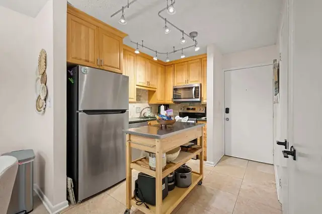 Kitchen at Fiddler’s Cove 5B